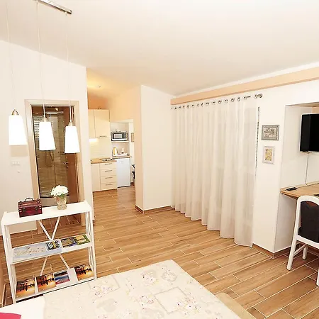 Apartment Center