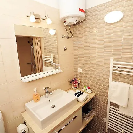 Apartment Center *